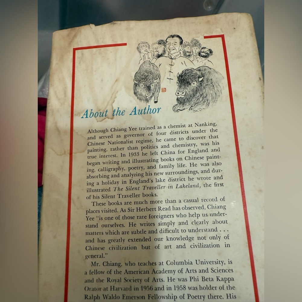 Vintage Book with Illustrated Cover - Picture 3 of 5